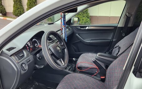 Skoda Rapid I, 2018 год, 1 050 000 рублей, 6 фотография