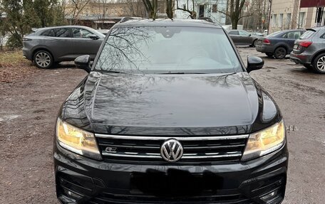 Volkswagen Tiguan II, 2021 год, 3 450 000 рублей, 3 фотография