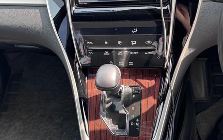 Toyota Harrier, 2017 год, 2 900 000 рублей, 8 фотография
