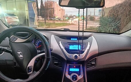 Hyundai Avante, 2011 год, 930 000 рублей, 7 фотография