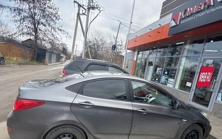 Hyundai Solaris II рестайлинг, 2012 год, 700 000 рублей, 4 фотография