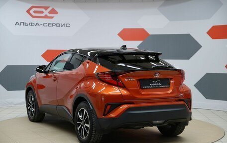 Toyota C-HR I рестайлинг, 2019 год, 2 530 000 рублей, 7 фотография