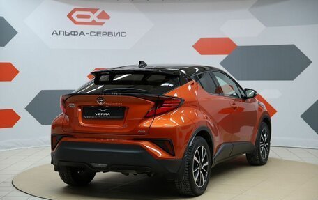 Toyota C-HR I рестайлинг, 2019 год, 2 530 000 рублей, 5 фотография