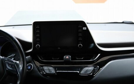 Toyota C-HR I рестайлинг, 2019 год, 2 530 000 рублей, 15 фотография