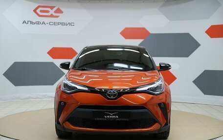 Toyota C-HR I рестайлинг, 2019 год, 2 530 000 рублей, 2 фотография