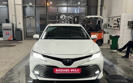 Toyota Camry, 2020 год, 2 850 000 рублей, 3 фотография