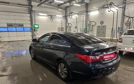 Hyundai Sonata VI, 2010 год, 1 170 000 рублей, 6 фотография