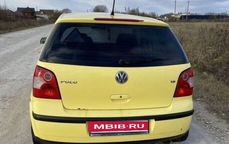 Volkswagen Polo IV рестайлинг, 2002 год, 230 000 рублей, 3 фотография