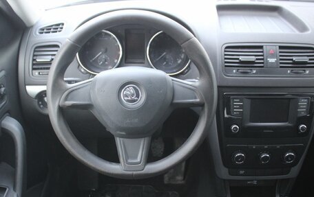 Skoda Yeti I рестайлинг, 2015 год, 1 129 000 рублей, 10 фотография