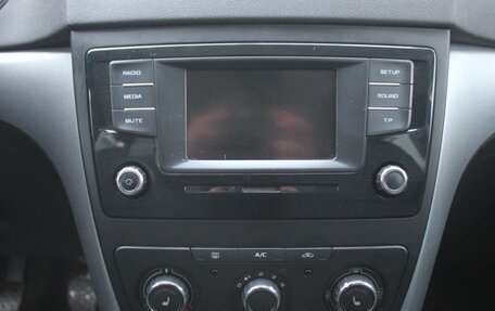 Skoda Yeti I рестайлинг, 2015 год, 1 129 000 рублей, 17 фотография