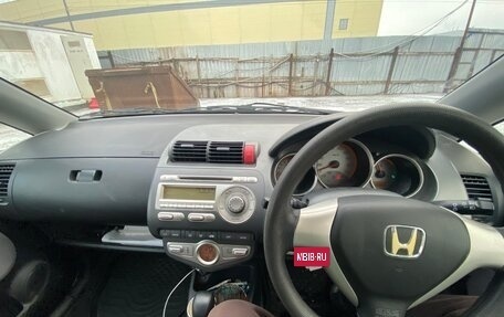 Honda Fit III, 2005 год, 430 000 рублей, 14 фотография