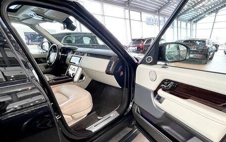 Land Rover Range Rover IV рестайлинг, 2018 год, 7 300 000 рублей, 31 фотография