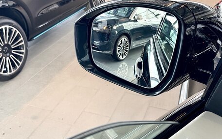 Land Rover Range Rover IV рестайлинг, 2018 год, 7 300 000 рублей, 36 фотография