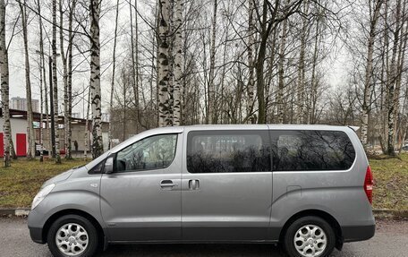 Hyundai Grand Starex Grand Starex I рестайлинг 2, 2011 год, 1 280 000 рублей, 6 фотография