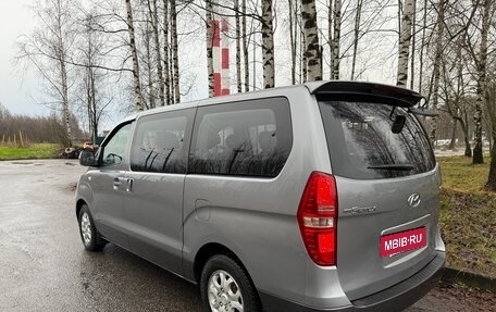 Hyundai Grand Starex Grand Starex I рестайлинг 2, 2011 год, 1 280 000 рублей, 7 фотография