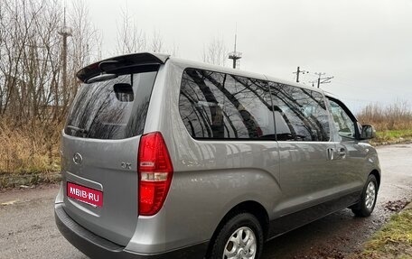 Hyundai Grand Starex Grand Starex I рестайлинг 2, 2011 год, 1 280 000 рублей, 10 фотография