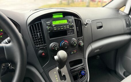 Hyundai Grand Starex Grand Starex I рестайлинг 2, 2011 год, 1 280 000 рублей, 40 фотография