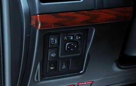 Toyota Land Cruiser Prado 150 рестайлинг 2, 2010 год, 2 150 000 рублей, 10 фотография