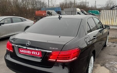 Mercedes-Benz E-Класс, 2015 год, 2 000 000 рублей, 5 фотография