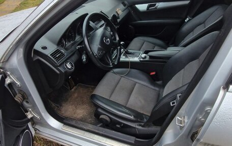 Mercedes-Benz C-Класс, 2009 год, 1 100 000 рублей, 2 фотография