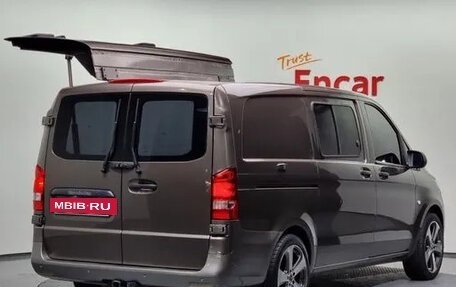 Mercedes-Benz V-Класс, 2024 год, 37 235 000 рублей, 2 фотография