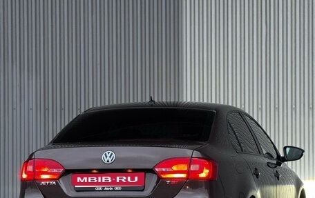 Volkswagen Jetta VI, 2011 год, 799 000 рублей, 8 фотография