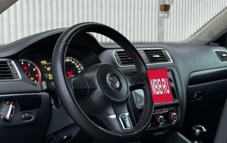 Volkswagen Jetta VI, 2011 год, 799 000 рублей, 12 фотография