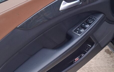 Mercedes-Benz CLS, 2015 год, 3 000 000 рублей, 15 фотография