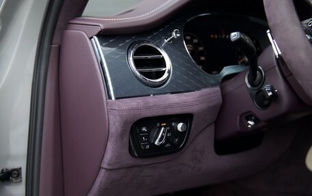 Bentley Bentayga I, 2021 год, 29 900 000 рублей, 18 фотография