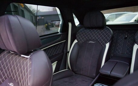 Bentley Bentayga I, 2021 год, 29 900 000 рублей, 25 фотография