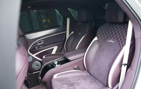 Bentley Bentayga I, 2021 год, 29 900 000 рублей, 33 фотография