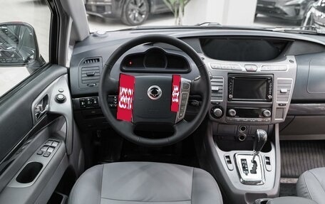 SsangYong Stavic, 2014 год, 1 450 000 рублей, 12 фотография