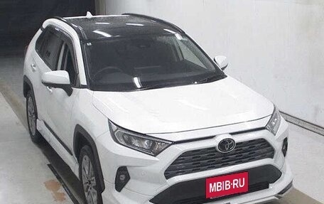 Toyota RAV4, 2024 год, 3 827 000 рублей, 3 фотография
