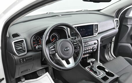 KIA Sportage IV рестайлинг, 2022 год, 1 995 000 рублей, 8 фотография