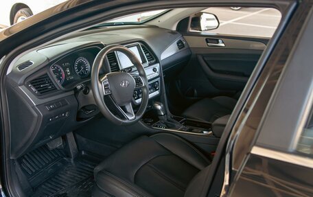 Hyundai Sonata VII, 2019 год, 1 565 000 рублей, 13 фотография