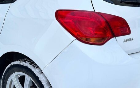 Opel Astra J, 2011 год, 650 000 рублей, 11 фотография
