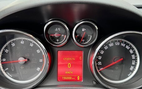 Opel Astra J, 2011 год, 650 000 рублей, 24 фотография