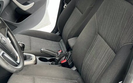 Opel Astra J, 2011 год, 650 000 рублей, 20 фотография