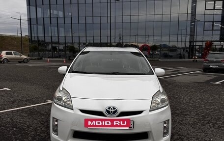 Toyota Prius, 2010 год, 990 000 рублей, 3 фотография