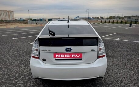 Toyota Prius, 2010 год, 990 000 рублей, 6 фотография