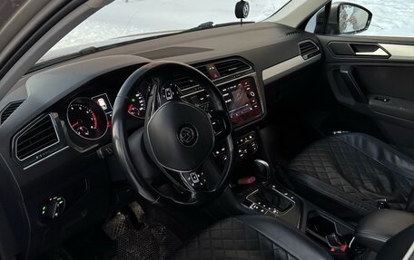 Volkswagen Tiguan II, 2018 год, 1 900 000 рублей, 4 фотография