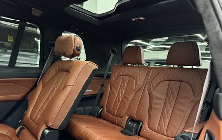 BMW X7, 2025 год, 18 890 000 рублей, 28 фотография