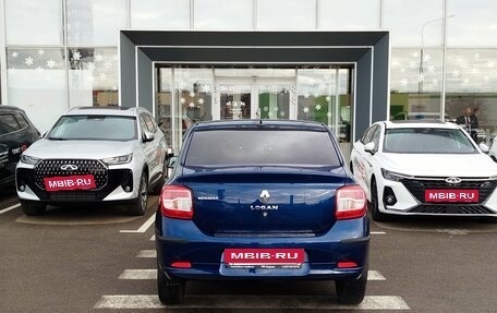 Renault Logan II, 2017 год, 800 000 рублей, 7 фотография