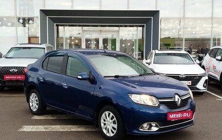 Renault Logan II, 2017 год, 800 000 рублей, 5 фотография