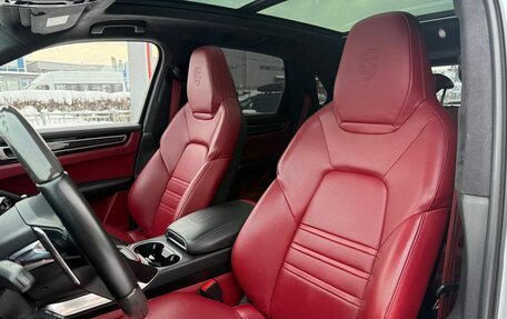 Porsche Cayenne III, 2018 год, 8 900 000 рублей, 26 фотография