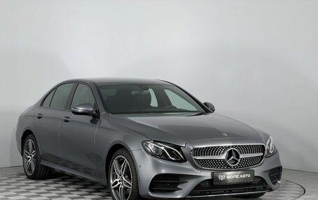 Mercedes-Benz E-Класс, 2019 год, 3 480 000 рублей, 3 фотография