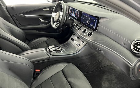 Mercedes-Benz E-Класс, 2019 год, 3 480 000 рублей, 13 фотография