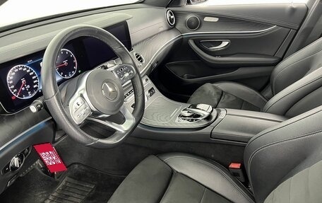 Mercedes-Benz E-Класс, 2019 год, 3 480 000 рублей, 10 фотография