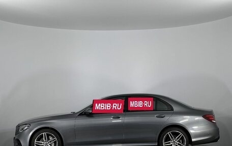 Mercedes-Benz E-Класс, 2019 год, 3 480 000 рублей, 8 фотография