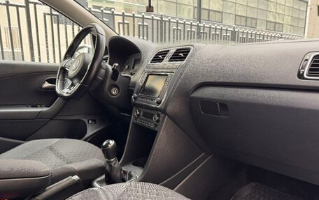 Volkswagen Polo VI (EU Market), 2018 год, 995 000 рублей, 8 фотография